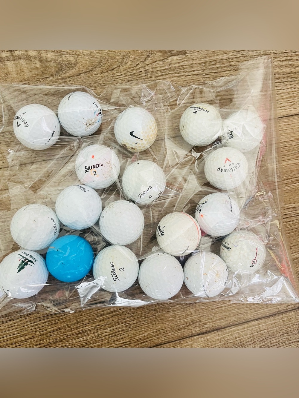 Mixed Brand Golf Ball Set - White and Blue
